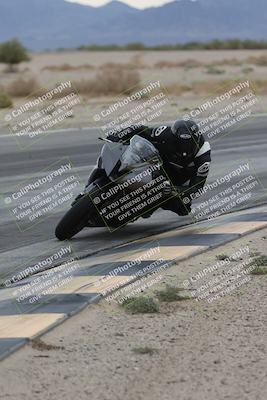 media/Sep-21-2025-Race Pace (Sun) [[98bf33ef95]]/Verified/5-Turn 15 Inside (930am)/